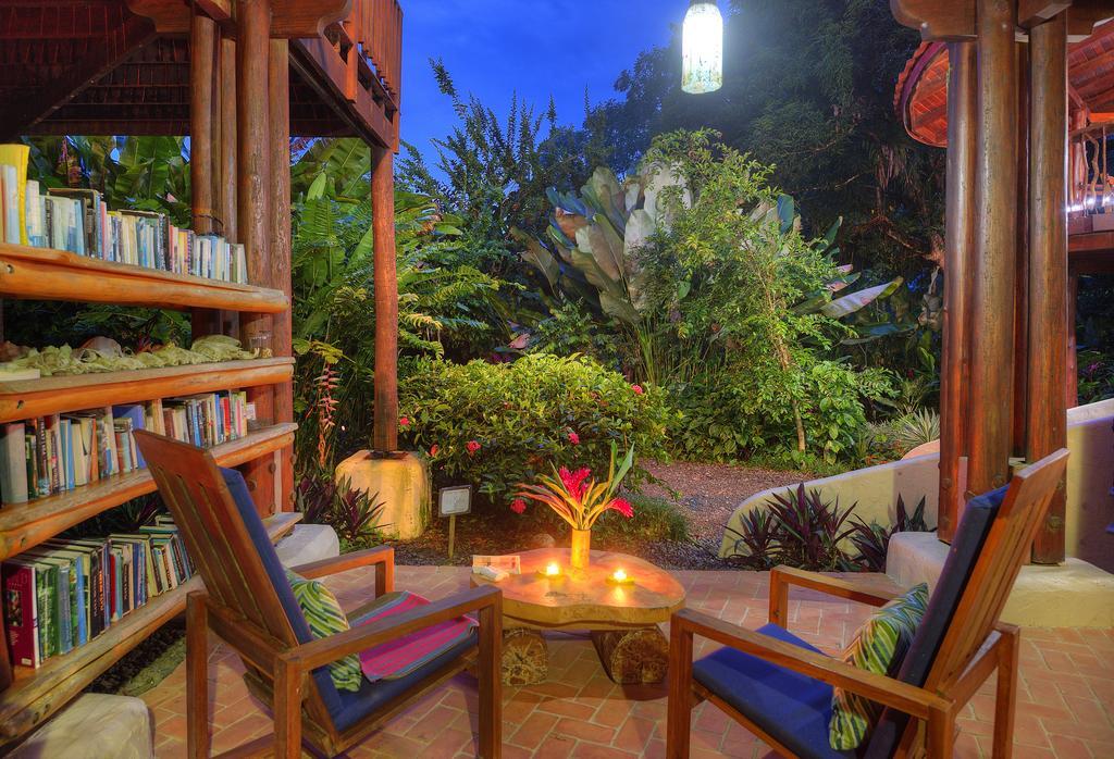Playa Nicuesa Rainforest Eco Sanctuary Golfito Extérieur photo