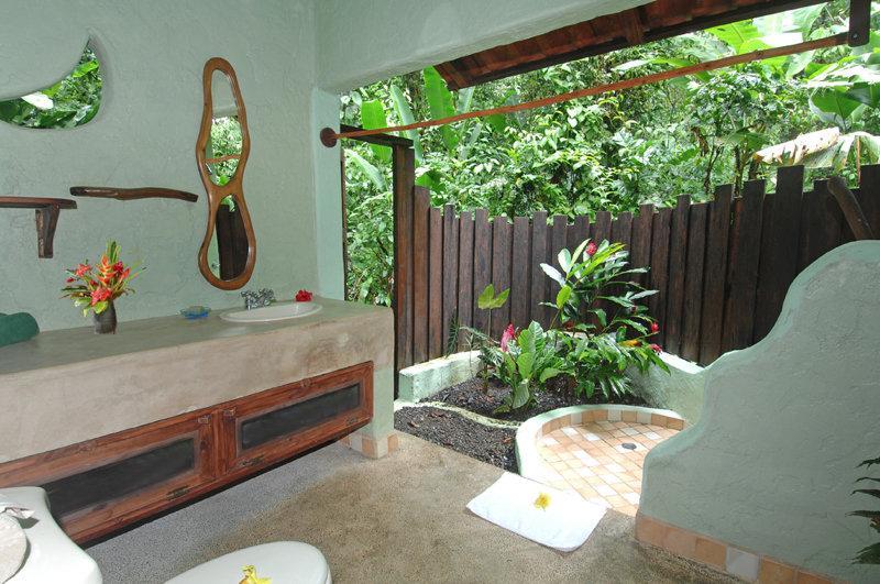 Playa Nicuesa Rainforest Eco Sanctuary Golfito Extérieur photo